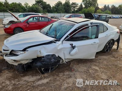 2018 TOYOTA CAMRY XSE V6 4T1BZ1HK5JU019885 - główne zdjęcie licytacji z USA - miniatura