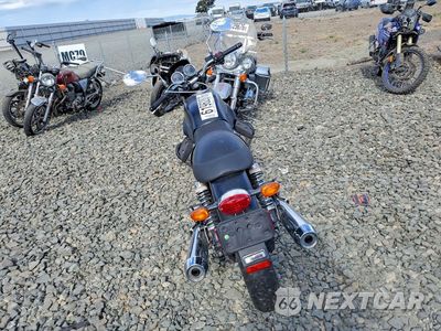 Czwarte zdjęcie samochodu z boku: 2013 MOTO GUZZI V7 CLASSIC VIN:ZGULWU000DM112344 - miniatura