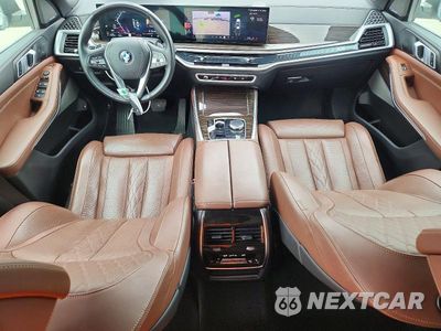 Zdjęcie 8 z 13 samochodu: 2025 BMW X5 XDRIVE50E VIN:5UX43EU06S9X96024 - miniatura