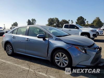 Czwarte zdjęcie samochodu z boku: 2026 TOYOTA COROLLA LE VIN:JTDB4MEE6T3036156 - miniatura