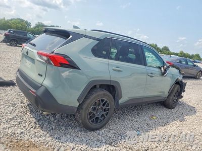 Trzecie zdjęcie samochodu z tyłu: 2021 TOYOTA RAV4 XLE VIN:2T3W1RFV9MW139009 - miniatura