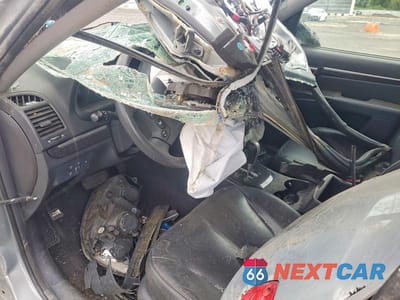 Zdjęcie 8 z 12 samochodu: 2007 HYUNDAI SANTA FE SE VIN:5NMSH73E67H073949 - miniatura