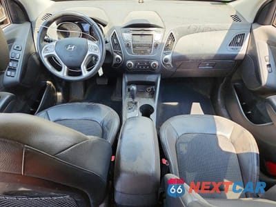 Zdjęcie 8 z 12 samochodu: 2011 HYUNDAI TUCSON GLS VIN:KM8JU3AC4BU170369 - miniatura