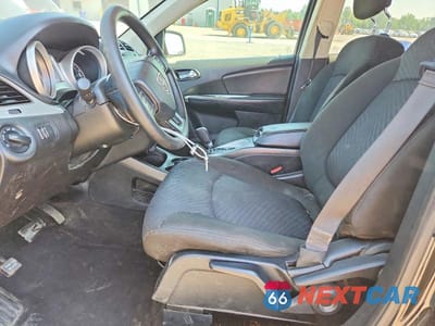 Zdjęcie 7 z 14 samochodu: 2020 DODGE JOURNEY SE VIN:3C4PDCAB2LT202382 - miniatura