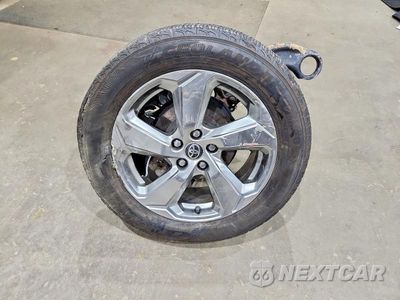 Zdjęcie 13 z 14 samochodu: 2021 TOYOTA RAV4 HYBRID XLE PREMIUM VIN:JTMB6RFVXMD014775 - miniatura
