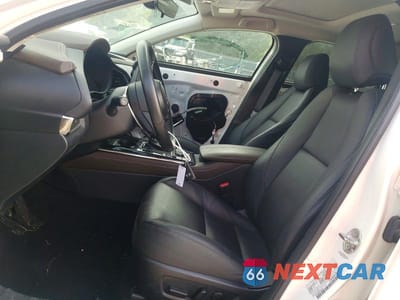 Zdjęcie 7 z 14 samochodu: 2023 MAZDA CX-30 PREMIUM VIN:3MVDMBDM8PM508799 - miniatura