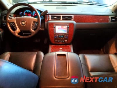 Zdjęcie 8 z 13 samochodu: 2014 CHEVROLET TAHOE K1500 LTZ VIN:1GNSKCE02ER129834 - miniatura