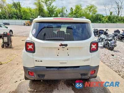Zdjęcie 6 z 13 samochodu: 2023 JEEP RENEGADE LATITUDE VIN:ZACNJDB10PPP39080 - miniatura