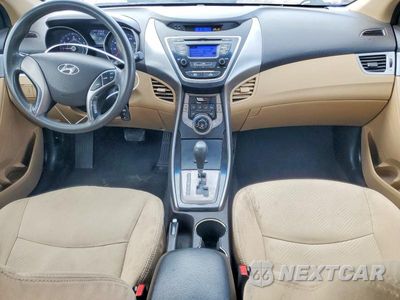 Zdjęcie 8 z 12 samochodu: 2013 HYUNDAI ELANTRA GLS VIN:5NPDH4AE2DH301471 - miniatura