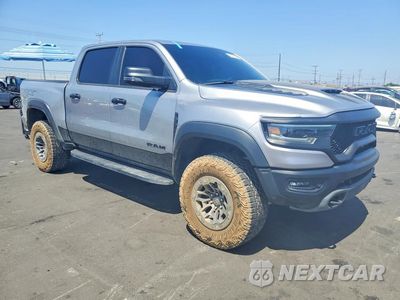 Czwarte zdjęcie samochodu z boku: 2024 RAM 1500 TRX VIN:1C6SRFU9XRN206041 - miniatura