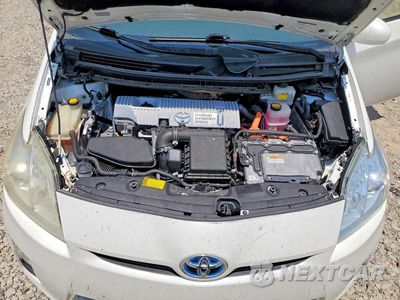 Zdjęcie 12 z 13 samochodu: 2011 TOYOTA PRIUS FOUR VIN:JTDKN3DU0B0253377 - miniatura