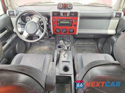 Zdjęcie 8 z 13 samochodu: 2008 TOYOTA FJ CRUISER BASE VIN:JTEBU11FX8K011041 - miniatura