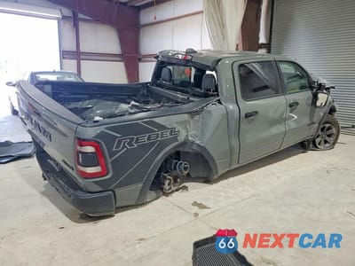 Trzecie zdjęcie samochodu z tyłu: 2023 RAM 1500 REBEL VIN:1C6SRFLT0PN665217 - miniatura