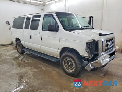 Czwarte zdjęcie samochodu z boku: 2014 FORD ECONOLINE E350 SUPER DUTY WAGON VIN:1FBNE3BL9EDA15536 - miniatura