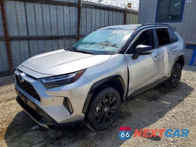 2024 TOYOTA RAV4 JTME6RFV8RJ061504 - główne zdjęcie licytacji z USA - miniatura