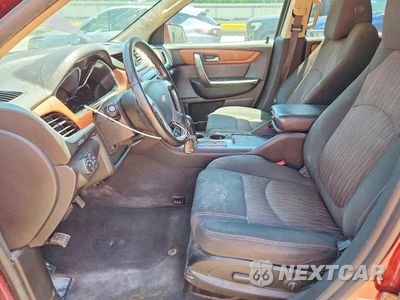 Zdjęcie 7 z 13 samochodu: 2017 CHEVROLET TRAVERSE LT VIN:1GNKVGKD2HJ264546 - miniatura