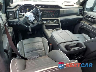 Zdjęcie 8 z 12 samochodu: 2025 GMC SIERRA K2500 AT4X VIN:1GT4UZEY8SF136143 - miniatura