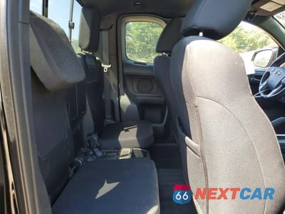Zdjęcie 10 z 13 samochodu: 2016 TOYOTA TACOMA TRD OFF-ROAD VIN:5TFSZ5AN1GX032057 - miniatura