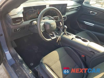 Zdjęcie 8 z 13 samochodu: 2025 FORD MUSTANG VIN:1FA6P8TH4S5126394 - miniatura