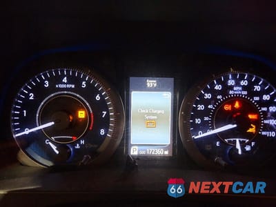 Zdjęcie 9 z 13 samochodu: 2017 TOYOTA SIENNA XLE 8-PASSENGER VIN:5TDYZ3DC4HS796601 - miniatura