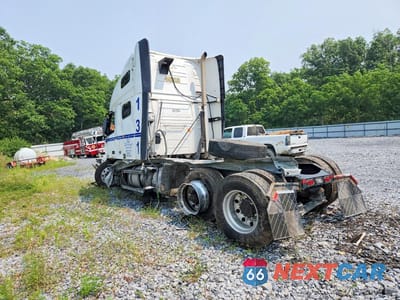 Drugie zdjęcie samochodu z przodu: 2019 VOLVO VNL SEMI TRUCK VIN:4V4NC9EH9KN225818 - miniatura