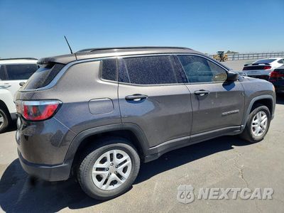 Trzecie zdjęcie samochodu z tyłu: 2019 JEEP COMPASS SPORT VIN:3C4NJCAB7KT614702 - miniatura