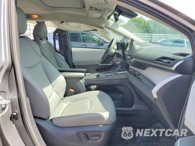 Zdjęcie 7 z 13 samochodu: 2026 TOYOTA SIENNA XLE 8-PASSENGER VIN:5TDYRKEC4TS307907 - miniatura