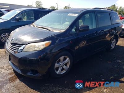 2012 TOYOTA SIENNA LE 5TDKK3DC8CS190818 - główne zdjęcie licytacji z USA - miniatura