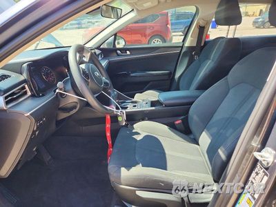 Zdjęcie 7 z 12 samochodu: 2021 KIA K5 LXS VIN:5XXG14J23MG018435 - miniatura