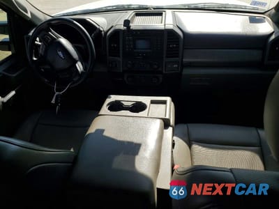 Zdjęcie 8 z 12 samochodu: 2021 FORD F350 SUPER DUTY VIN:1FD8X3FT7MEC14991 - miniatura