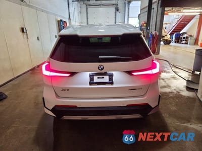 Zdjęcie 6 z 14 samochodu: 2024 BMW X1 XDRIVE28I VIN:WBX73EF08R5Z38941 - miniatura