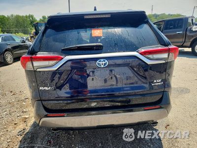 Zdjęcie 6 z 12 samochodu: 2019 TOYOTA RAV4 XSE VIN:JTMEWRFV6KD510621 - miniatura