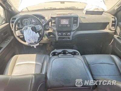 Zdjęcie 8 z 13 samochodu: 2022 RAM 2500 TRADESMAN VIN:3C6UR5HL9NG281891 - miniatura