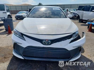 Piąte zdjęcie samochodu w środku: 2024 TOYOTA CAMRY LE VIN:4T1C11BKXRU131386 - miniatura