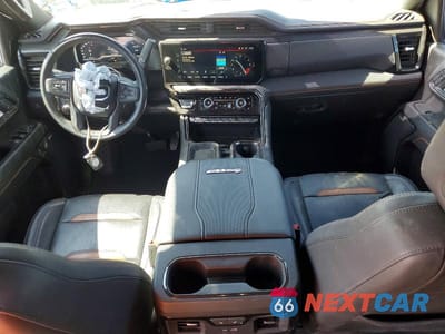 Zdjęcie 8 z 12 samochodu: 2024 GMC SIERRA K2500 AT4 VIN:1GT49PEYXRF198496 - miniatura
