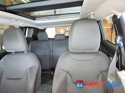 Zdjęcie 10 z 13 samochodu: 2018 JEEP RENEGADE LATITUDE VIN:ZACCJBBB4JPG77875 - miniatura