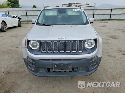 Piąte zdjęcie samochodu w środku: 2016 JEEP RENEGADE LATITUDE 4W VIN:ZACCJABT9GPE03812 - miniatura