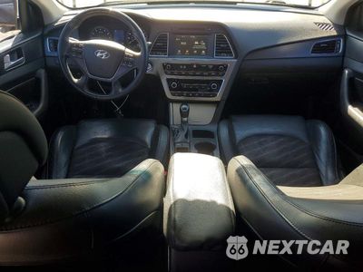 Zdjęcie 8 z 13 samochodu: 2016 HYUNDAI SONATA SPORT VIN:5NPE34AF9GH415600 - miniatura