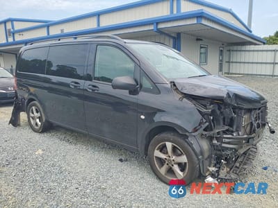 Czwarte zdjęcie samochodu z boku: 2023 MERCEDES-BENZ METRIS VIN:W1WV0FEY0P4362506 - miniatura