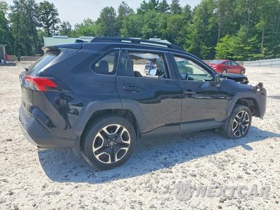 Trzecie zdjęcie samochodu z tyłu: 2019 TOYOTA RAV4 ADVENTURE VIN:2T3J1RFV4KW016435 - miniatura