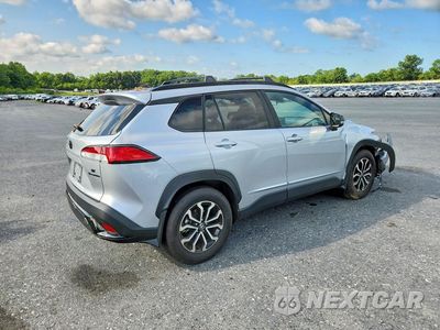Trzecie zdjęcie samochodu z tyłu: 2025 TOYOTA COROLLA CROSS HYBRID SE VIN:7MUFBABG4SV067274 - miniatura