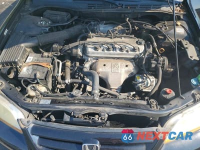 Zdjęcie 11 z 12 samochodu: 2002 HONDA ACCORD SE VIN:JHMCG56722C031583 - miniatura