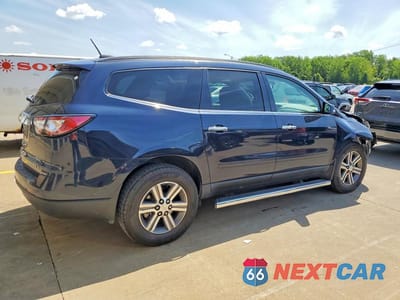 Trzecie zdjęcie samochodu z tyłu: 2016 CHEVROLET TRAVERSE LT VIN:1GNKRHKD6GJ259309 - miniatura