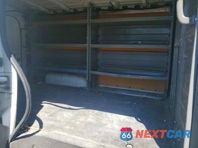 Zdjęcie 10 z 12 samochodu: 2016 NISSAN NV 3500 HD SV VIN:1N6AF0KY3GN810948 - miniatura