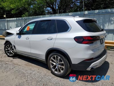 Drugie zdjęcie samochodu z przodu: 2025 BMW X5 XDRIVE50E VIN:5UX43EU07S9X70631 - miniatura