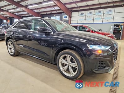 Czwarte zdjęcie samochodu z boku: 2019 AUDI Q8 PREMIUM PLUS VIN:WA1BVAF17KD007310 - miniatura