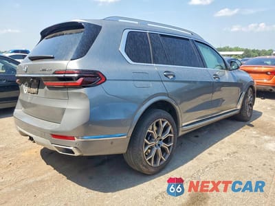 Trzecie zdjęcie samochodu z tyłu: 2025 BMW X7 XDRIVE40I VIN:5UX23EM00S9X66931 - miniatura