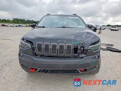 Piąte zdjęcie samochodu w środku: 2021 JEEP CHEROKEE TRAILHAWK VIN:1C4PJMBX9MD177495 - miniatura