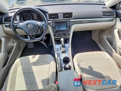 Zdjęcie 8 z 12 samochodu: 2016 VOLKSWAGEN PASSAT SE VIN:1VWBS7A39GC052480 - miniatura