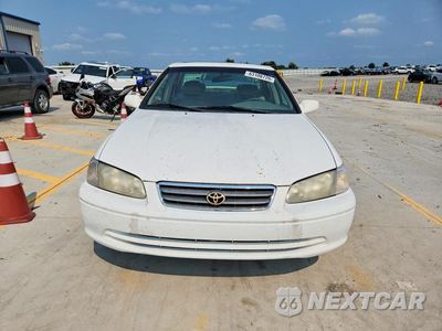 Piąte zdjęcie samochodu w środku: 2000 TOYOTA CAMRY LE VIN:JT2BG22K5Y0400994 - miniatura